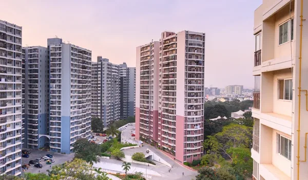 Best High-Rise Sky-Amenity Apartments in Hitec City 2026